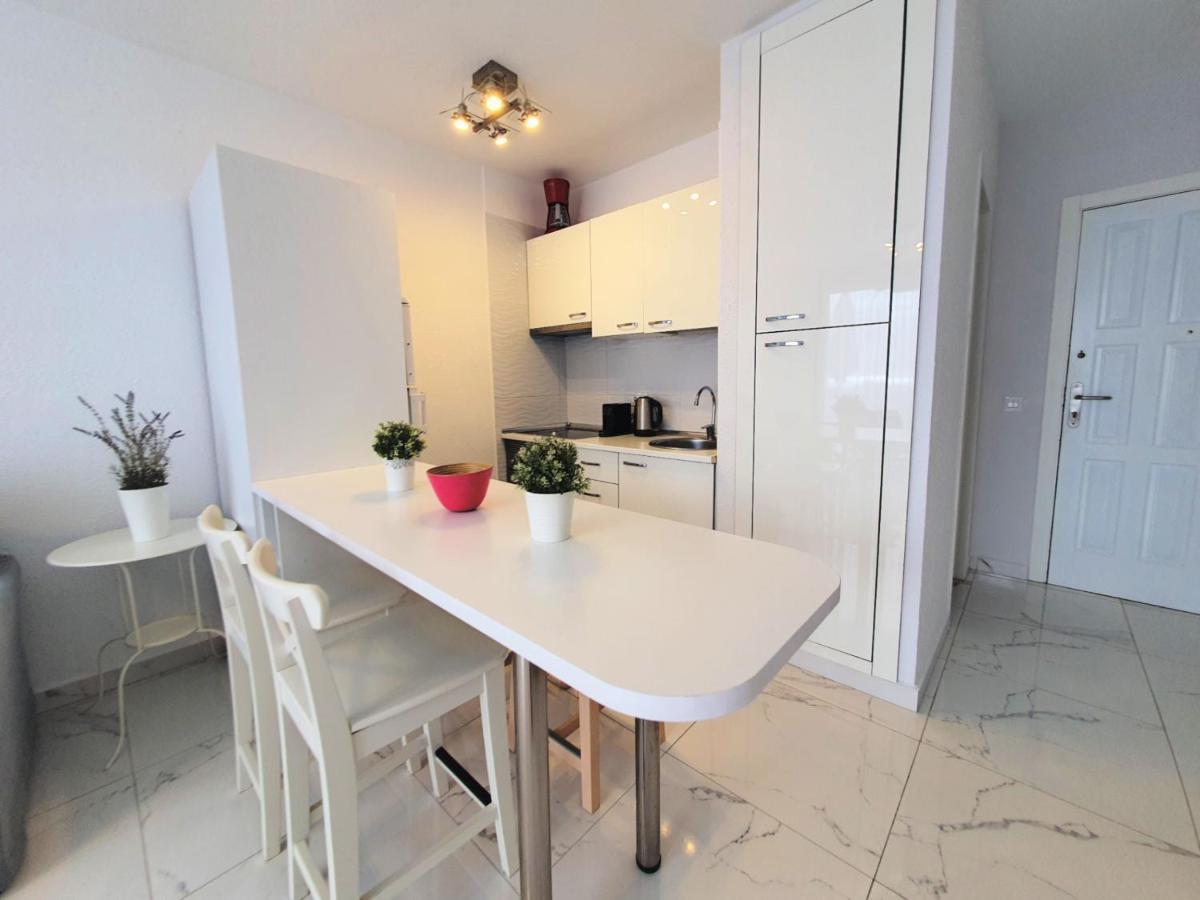 אדחה Sea View In Paradise Court מראה חיצוני תמונה